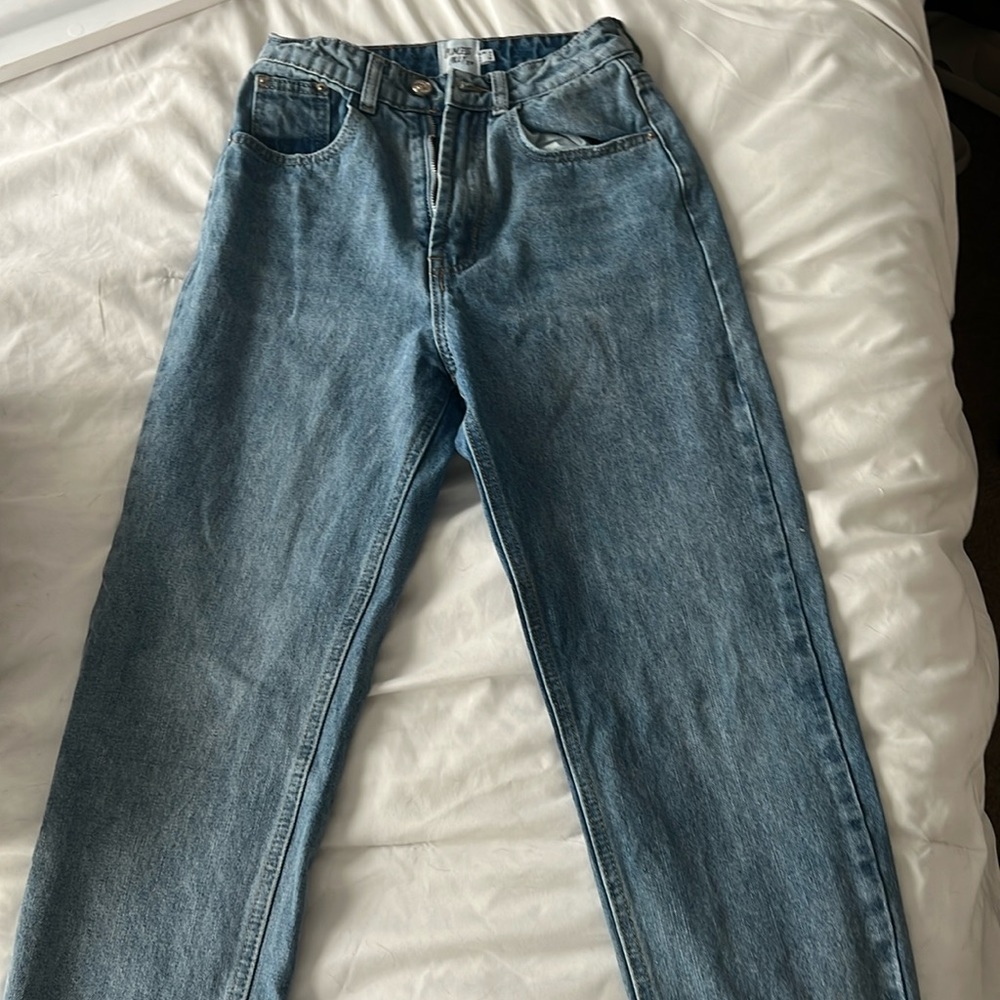 princess polly jeans only worn a couple of times and in great condition